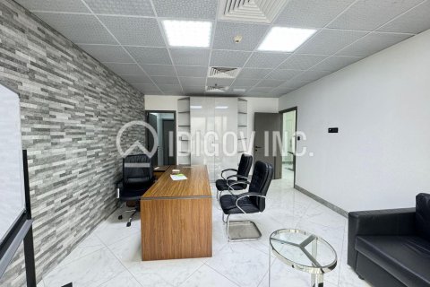 Office in Business Bay, Dubai 102 sq.m. № 48085 - photo 8