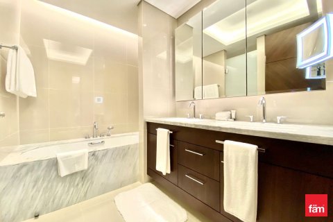 Apartment in Downtown Dubai (Downtown Burj Dubai), Dubai 2 bedrooms, 157.9 sq.m. № 113609 - photo 11