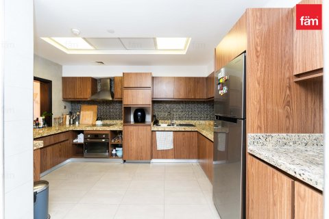 Apartamento en Culture Village, Dubai, 1 dormitorio, 97.5 m², № 123272 - foto 2