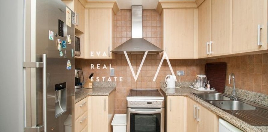 Квартира в Пальме Джумейре, Дубай, 1 спальня, 66.89м², № 52745