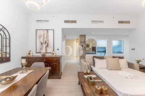 Apartment in Jumeirah Beach Residence, Dubai 2 bedrooms, 118 sq.m. № 58581 - photo 18