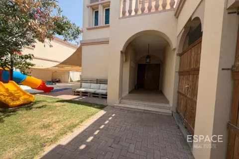 فيلا في Jumeirah Village Triangle, دبي 2 غرف نوم, 278 م² رقم 122830 - صورة 3