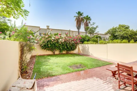 Villa in Springs 2, The Springs, Dubai 3 bedrooms, 228 sq.m. № 122832 - photo 18