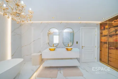 Villa in Dubai Hills Estate, Dubai 5 bedrooms, 398 sq.m. № 122827 - photo 5