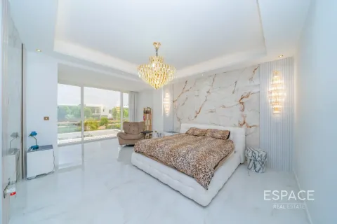 Villa in Dubai Hills Estate, Dubai 5 bedrooms, 398 sq.m. № 122827 - photo 3