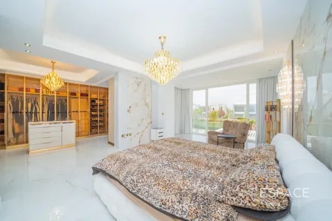 Villa in Dubai Hills Estate, Dubai 5 bedrooms, 398 sq.m. № 122827 - photo 2