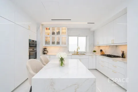 Villa in Dubai Hills Estate, Dubai 5 bedrooms, 398 sq.m. № 122827 - photo 9