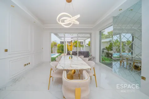 Villa in Dubai Hills Estate, Dubai 5 bedrooms, 398 sq.m. № 122827 - photo 8