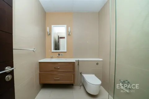 Apartment in Palm Jumeirah, Dubai 3 bedrooms, 222 sq.m. № 122829 - photo 12