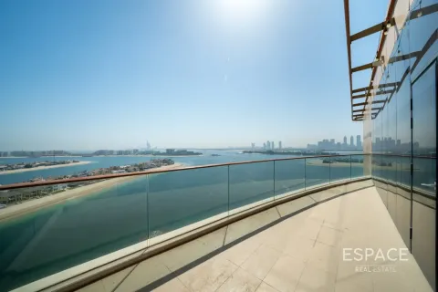 Apartment in Palm Jumeirah, Dubai 3 bedrooms, 222 sq.m. № 122829