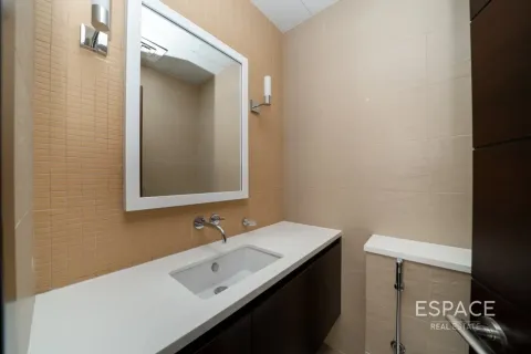 Apartment in Palm Jumeirah, Dubai 3 bedrooms, 222 sq.m. № 122829 - photo 5