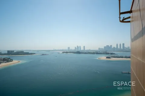 Apartment in Palm Jumeirah, Dubai 3 bedrooms, 222 sq.m. № 122829 - photo 19