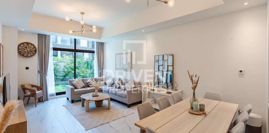 Villa à District 11, Mohammed Bin Rashid City, Dubai, 4 chambres, 257.71 m², № 127722