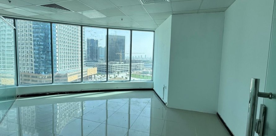 Office in Business Bay, Dubai 90.2 sq.m. № 71540