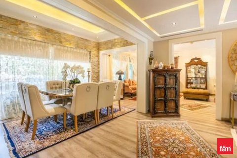 Villa in Jumeirah Park, Dubai 3 bedrooms, 679.9 sq.m. № 71541 - photo 4