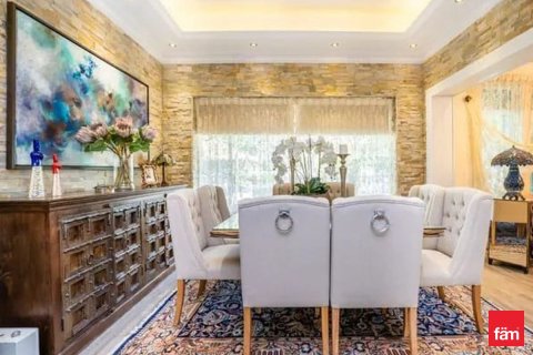 Villa in Jumeirah Park, Dubai 3 bedrooms, 679.9 sq.m. № 71541 - photo 6