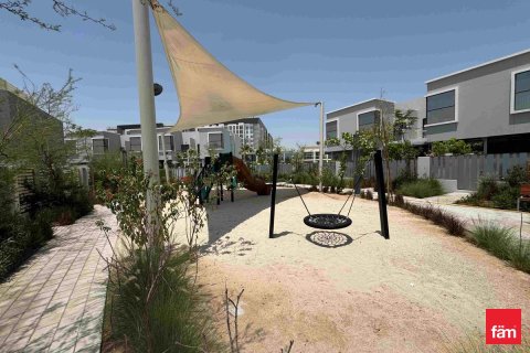 Снять в аренду таунхаус в Дубае: 2 спальни, 123.7м², № 71533 - фото 16