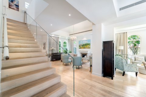 Villa in Discovery Gardens, Dubai 4 bedrooms, 362 sq.m. № 137836 - photo 12