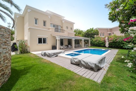Villa in Discovery Gardens, Dubai 4 bedrooms, 362 sq.m. № 137836 - photo 10
