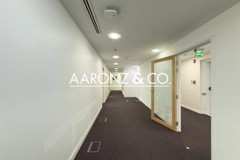 Bureau à Sheikh Zayed Road, Dubai, 166.6 m², № 78495 - photo 3