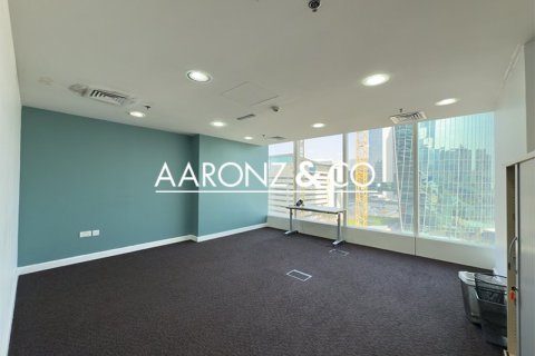 Bureau à Sheikh Zayed Road, Dubai, 166.6 m², № 78495 - photo 5