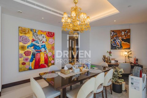Apartment in The Address Sky View Towers, Downtown Dubai (Downtown Burj Dubai), Dubai 4 bedrooms, 235.79 sq.m. № 136914 - photo 4