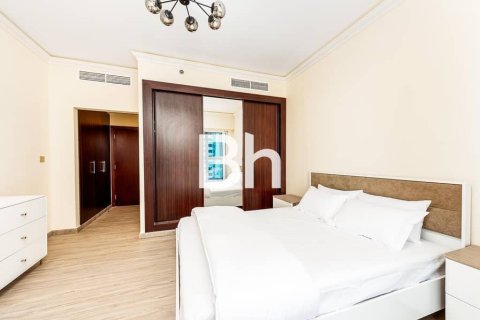 Apartment in Dubai Marina, Dubai 4 bedrooms, 298 sq.m. № 56853 - photo 9