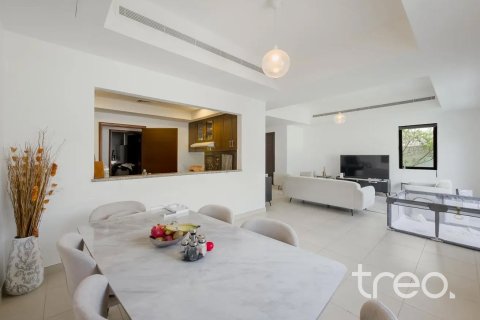 Adosado en Reem, Dubai, 3 dormitorios, 239.5 m², № 134637 - foto 13