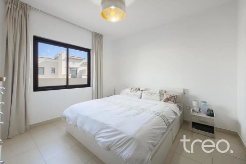 Adosado en Reem, Dubai, 3 dormitorios, 239.5 m², № 134637 - foto 9