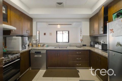 Adosado en Reem, Dubai, 3 dormitorios, 239.5 m², № 134637 - foto 11