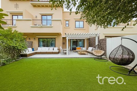Adosado en Reem, Dubai, 3 dormitorios, 232.91 m², № 134639 - foto 13