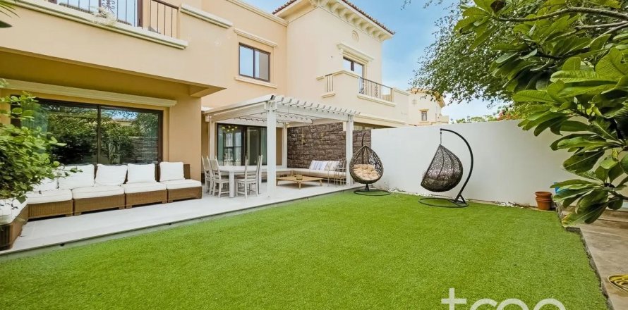 Adosado en Reem, Dubai, 3 dormitorios, 232.91 m², № 134639