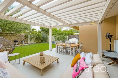 Adosado en Reem, Dubai, 3 dormitorios, 232.91 m², № 134639 - foto 4