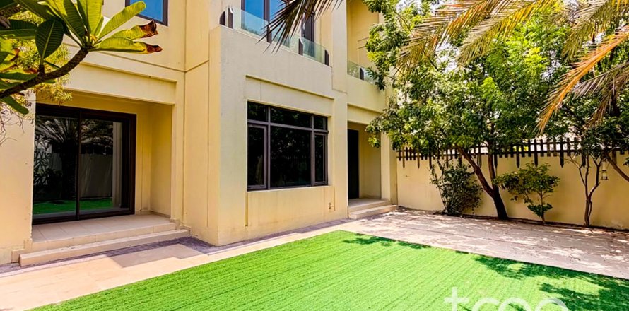 Adosado en Mira Oasis 2, Reem, Dubai, 4 dormitorios, 263.29 m², № 134534