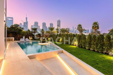 Villa in Jumeirah Islands, Dubai 4 bedrooms, 534 sq.m. № 104723 - photo 6