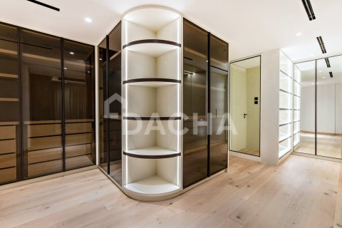 Villa in Jumeirah Islands, Dubai 4 bedrooms, 534 sq.m. № 104723 - photo 9