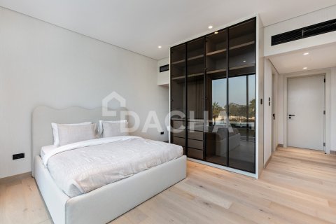 Villa in Jumeirah Islands, Dubai 4 bedrooms, 534 sq.m. № 104723 - photo 16
