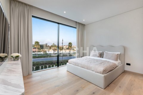 Villa in Jumeirah Islands, Dubai 4 bedrooms, 534 sq.m. № 104723 - photo 17