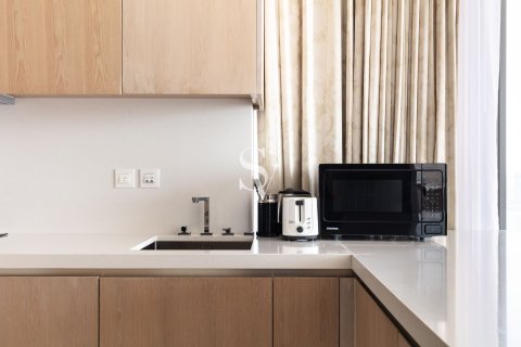 Снять в аренду квартиру в The Palm Tower, Пальма Джумейра, Дубай: 1 спальня, 103м², № 111057 - фото 19