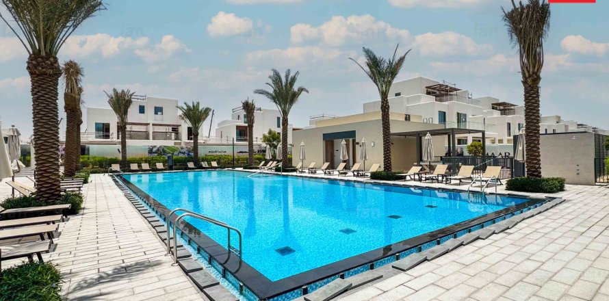 Villa en Dubai, 3 dormitorios, 173.9 m², № 11151