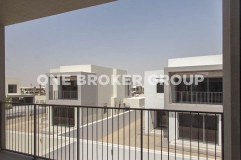 Villa en Dubai Hills Estate, Dubai, 3 dormitorios, 288 m², № 30457 - foto 1