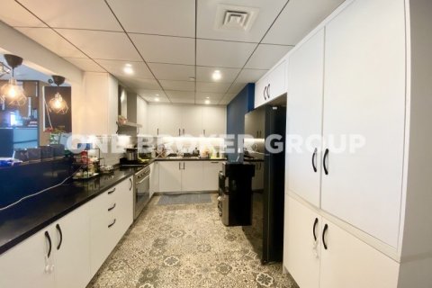 Apartamento en RIMAL en Dubai, 4 dormitorios, 248.9 m², № 30456 - foto 5