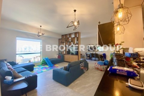 Apartamento en RIMAL en Dubai, 4 dormitorios, 248.9 m², № 30456 - foto 2