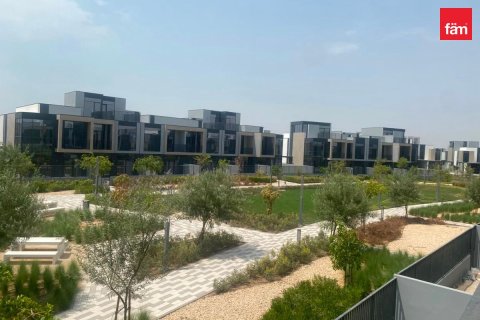 Villa en Dubai, 4 dormitorios, 257 m², № 137660 - foto 16