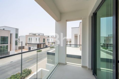 Villa in Arabian Ranches 3, Dubai 4 bedrooms, 448 sq.m. № 57072 - photo 5