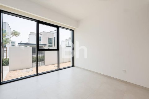 Villa in Arabian Ranches 3, Dubai 4 bedrooms, 448 sq.m. № 57072 - photo 16