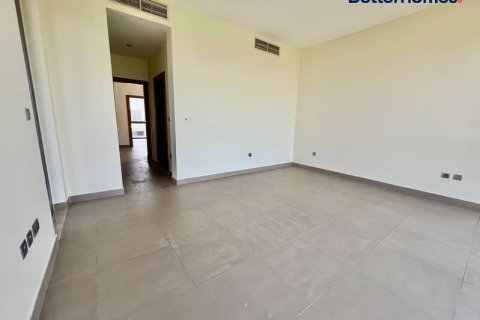 Снять в аренду виллу в Дубай Хилс Эстейт, Дубай: 4 спальни, 672м², № 57070 - фото 2