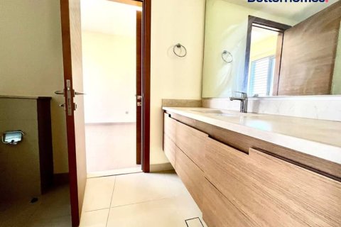 Снять в аренду виллу в Дубай Хилс Эстейт, Дубай: 4 спальни, 672м², № 57070 - фото 5