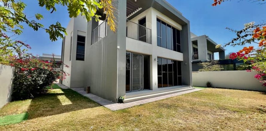 Вилла в Дубай Хилс Эстейт, Дубай, 4 спальни, 672м², № 57070