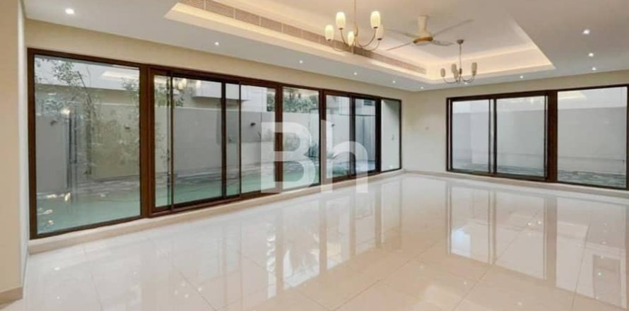 Таунхаус в Meydan, Дубай, 4 спальни, 308м², № 22217
